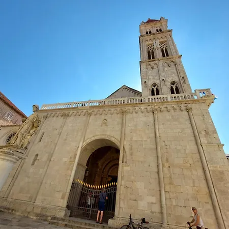 Dubrovnik Apartamento Trogir